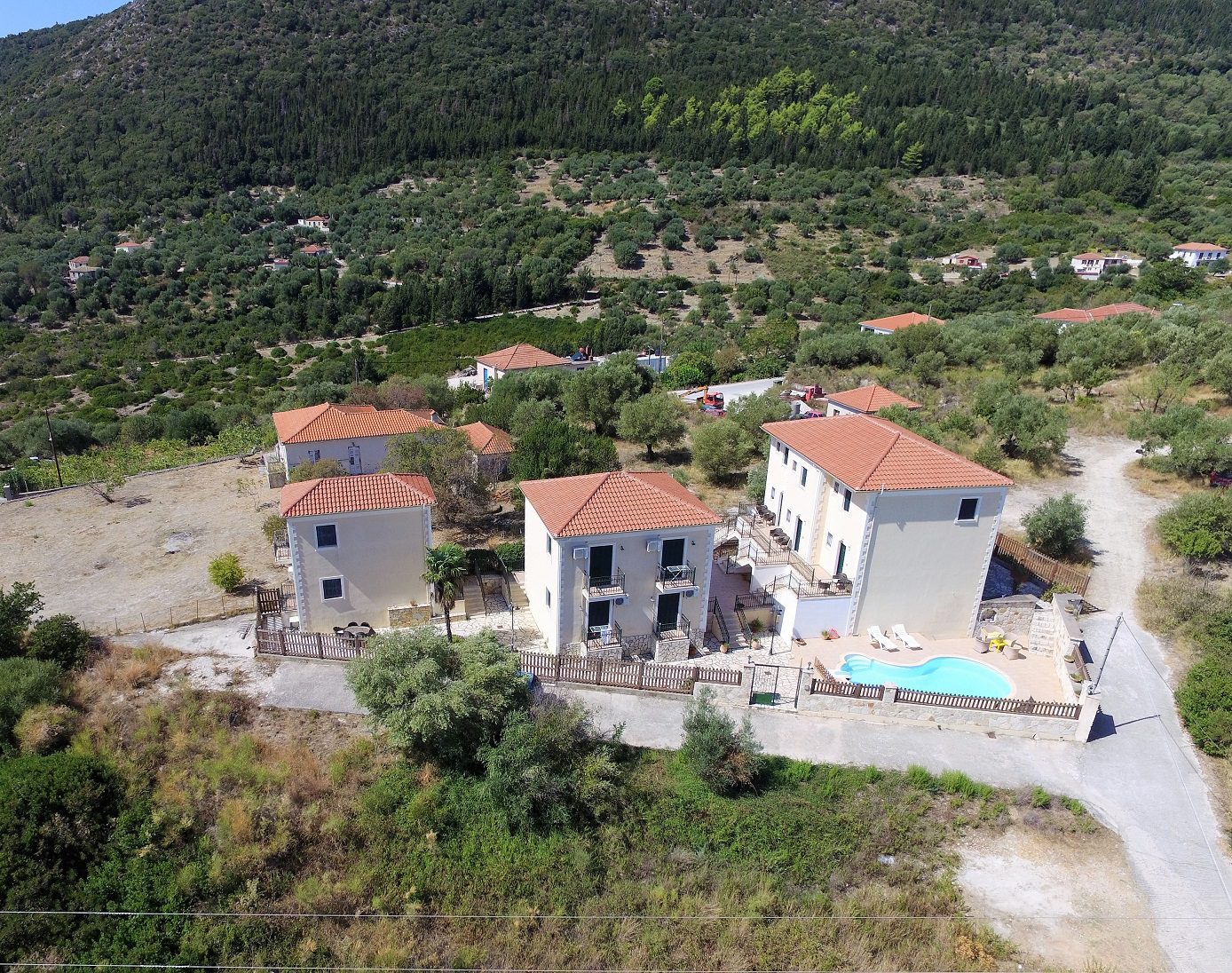 Εναέρια άποψη του χωριού Iriana προς ενοικίαση στην Ιθάκη Ελλάδα, Σταυρός