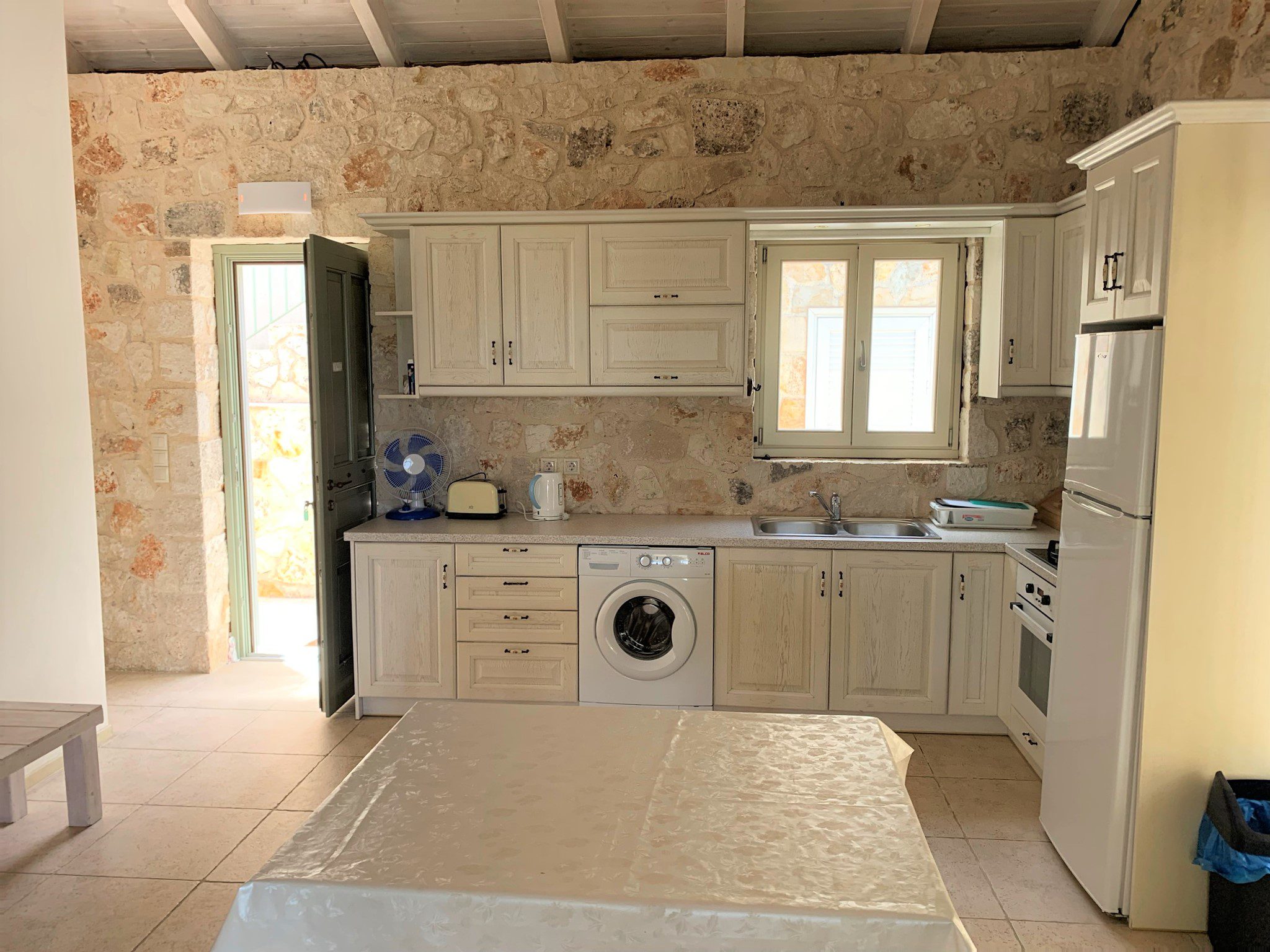 Kitchen area of holiday houses for rent on Ithaca Greece, Stavros