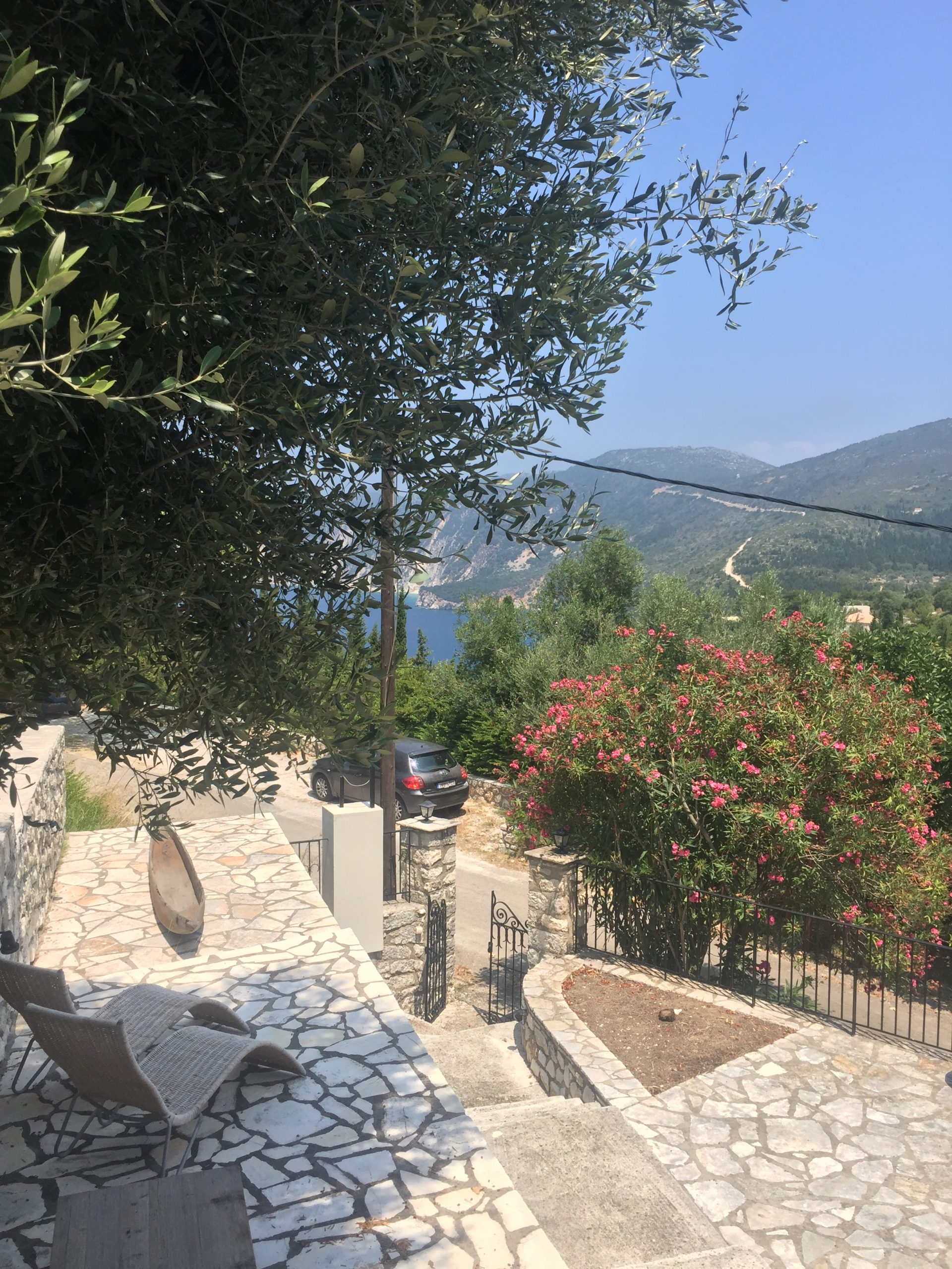 Outdoor terrace area of house for rent in Ithaca Greece, Kolleri