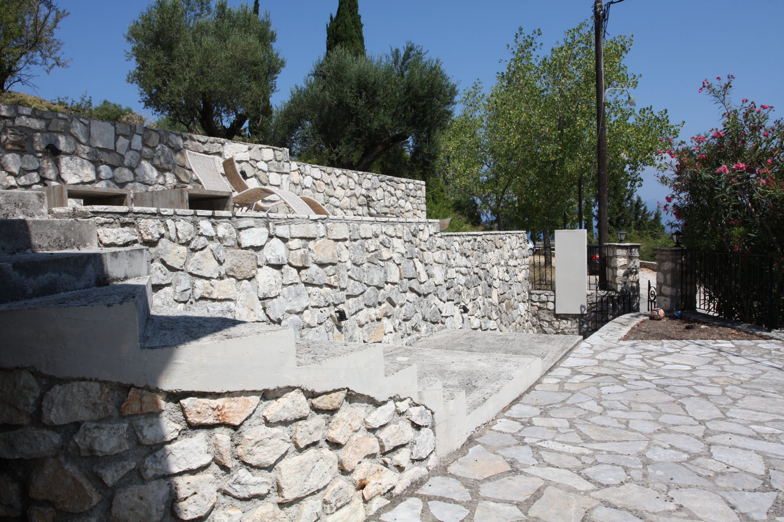 Outdoor terrace area of house for rent in Ithaca Greece, Kolleri