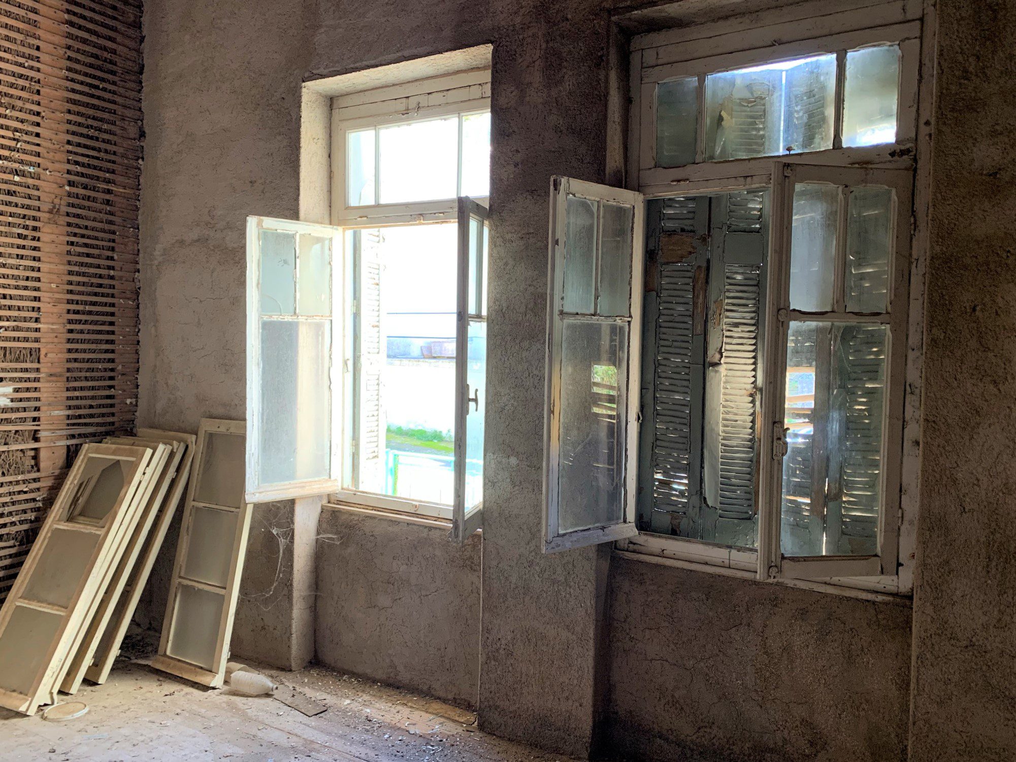 interior space of house for sale in Ithaca Greece Anogi