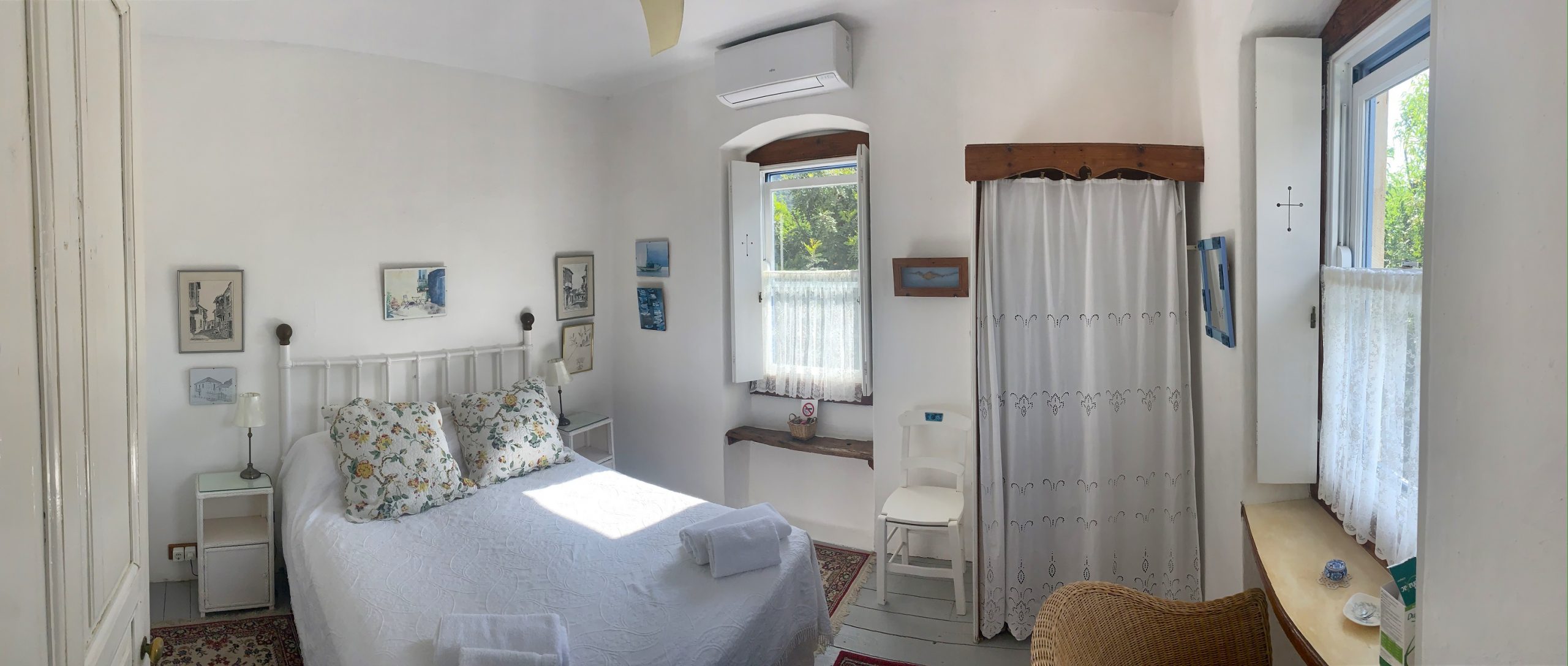 Twin bedroom of house for sale in Ithaca Greece, Lahos