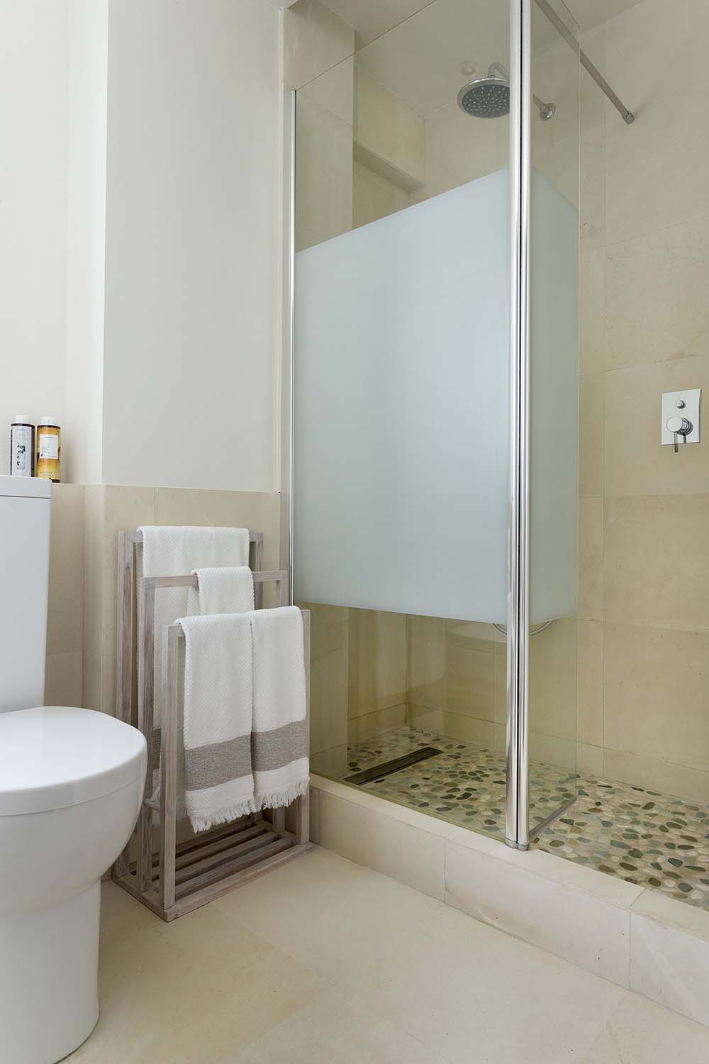 Bathroom of house for sale in Ithaca Greece, Ag. Saranda