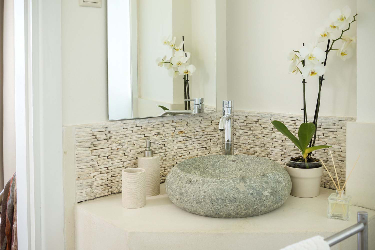 Bathroom of house for sale in Ithaca Greece, Ag. Saranda