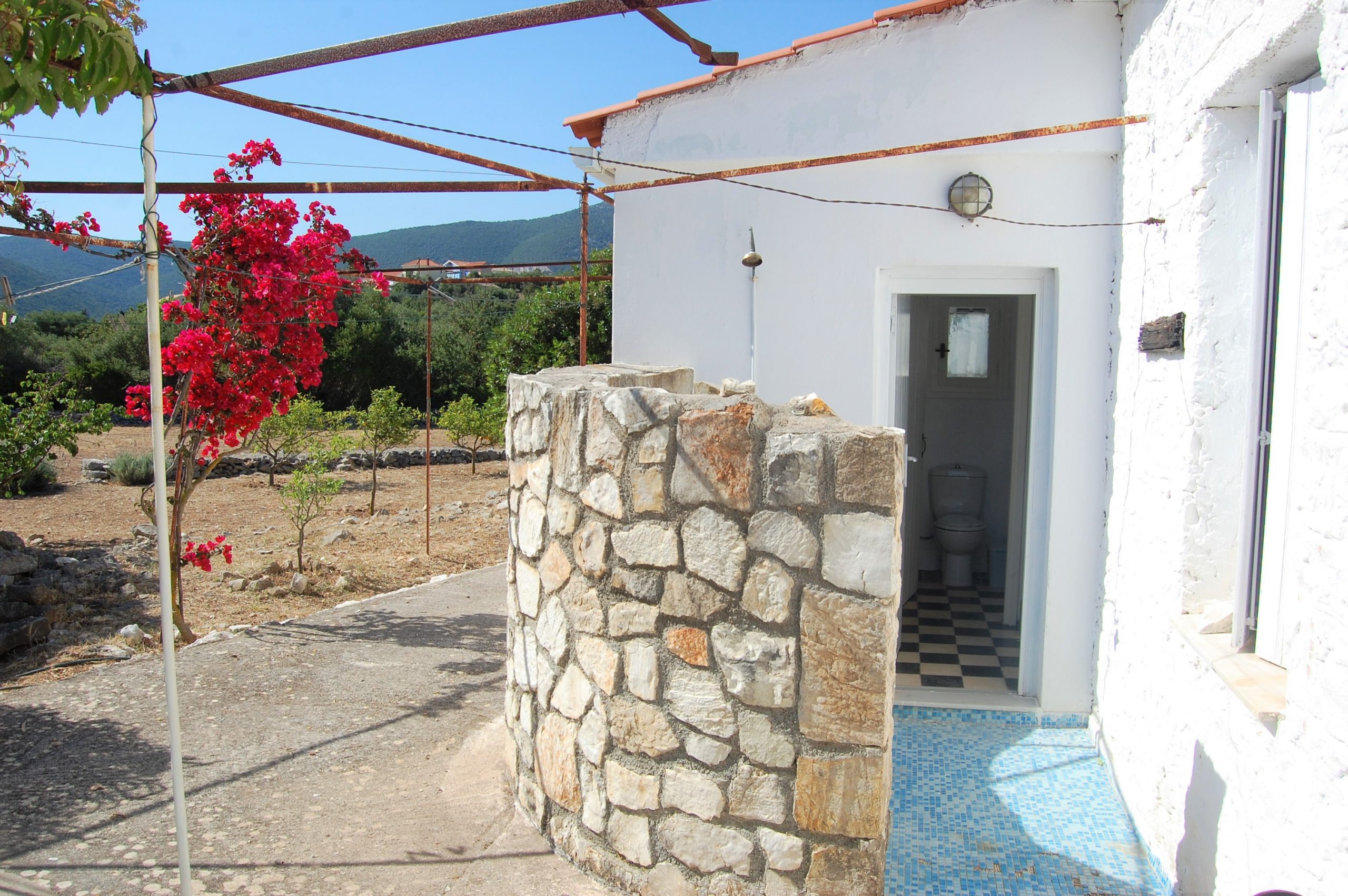 Outside space of holiday house for Rent on Ithaca Greece, Afales