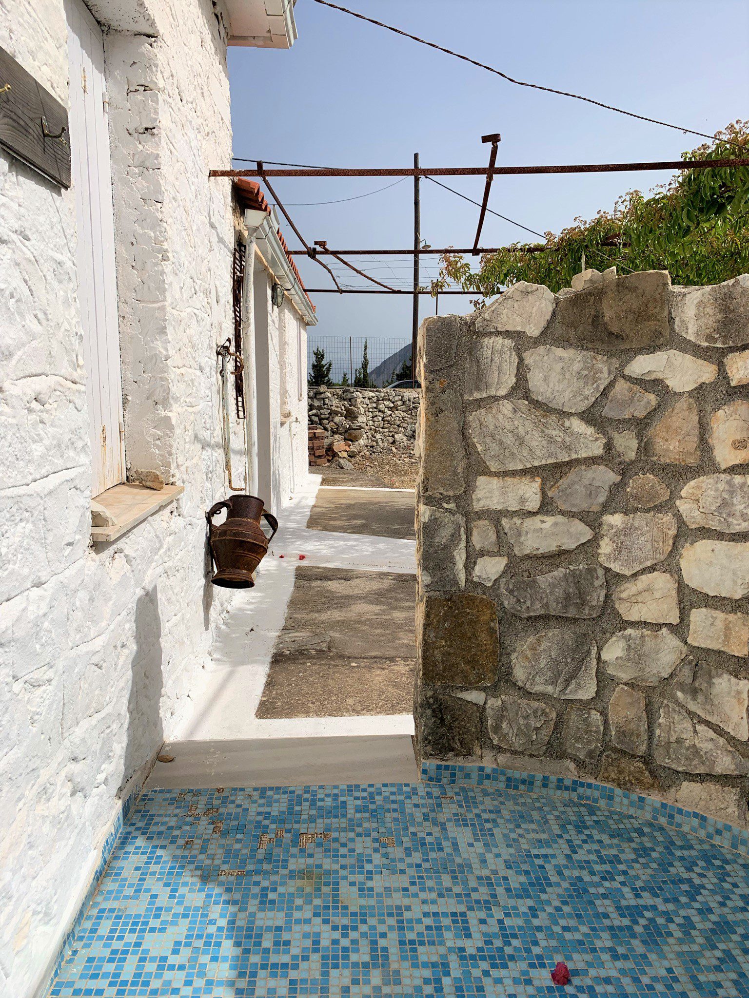 Outside space of holiday house for Rent on Ithaca Greece, Afales