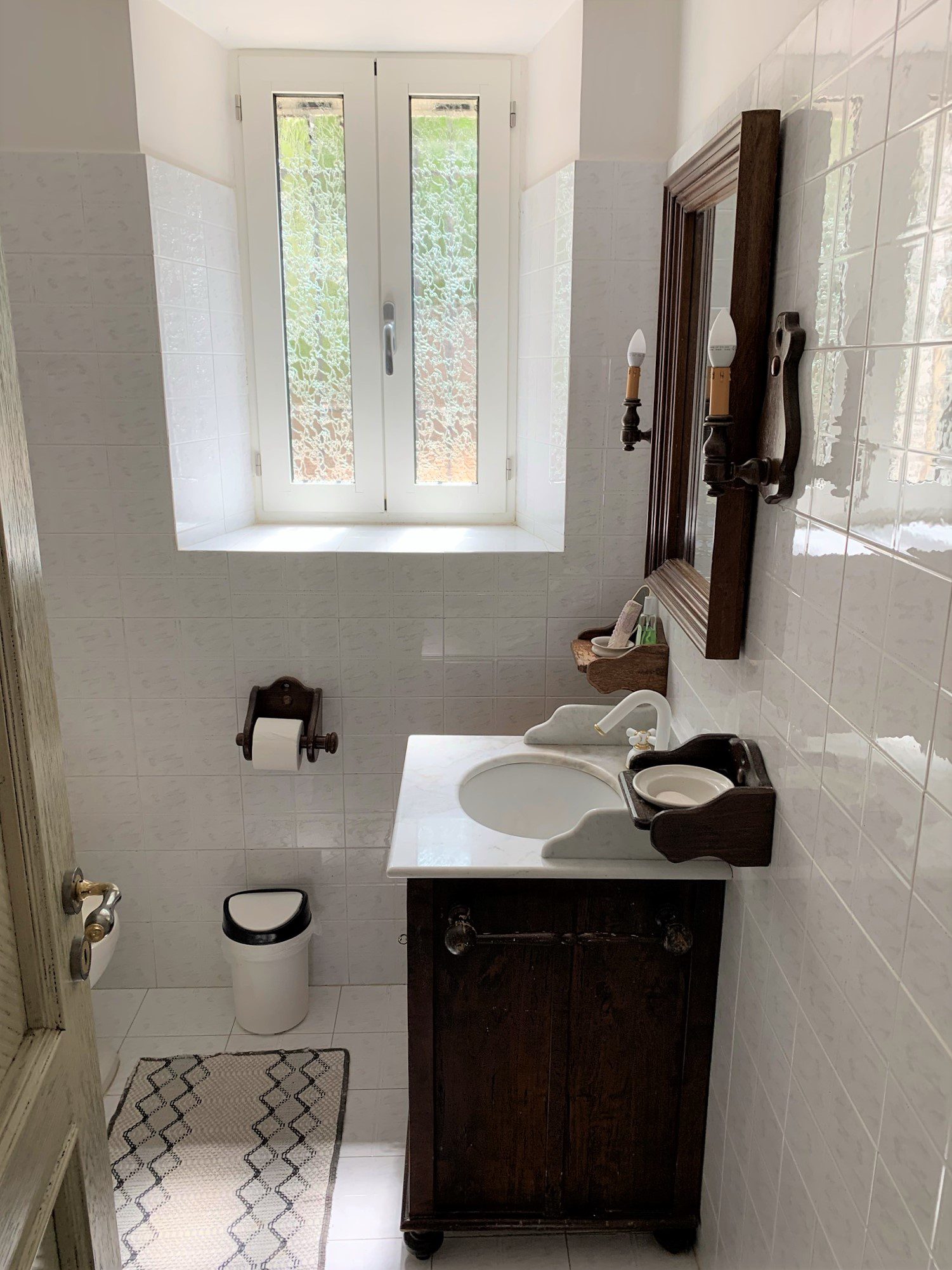 Bathroom of house for sale Ithaca Greece, Aetos