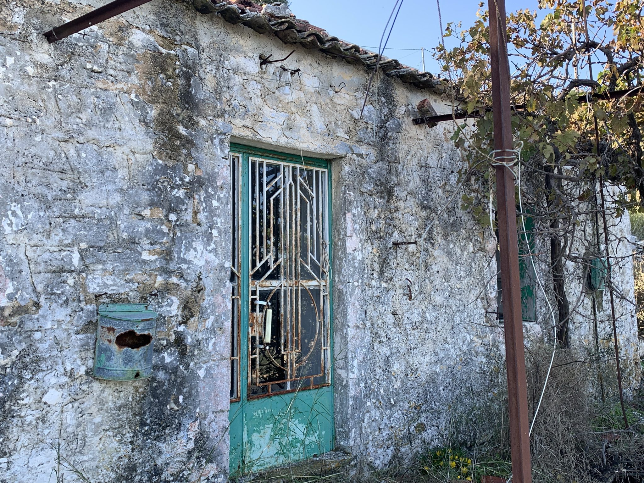 Exterior of house for sale Ithaca Greece, Exoghi