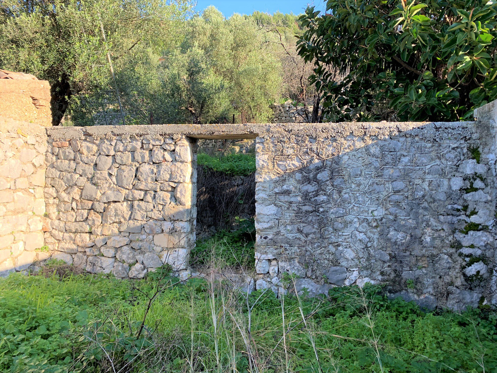 External structure next to house for sale on Ithaca Greece, Vathi