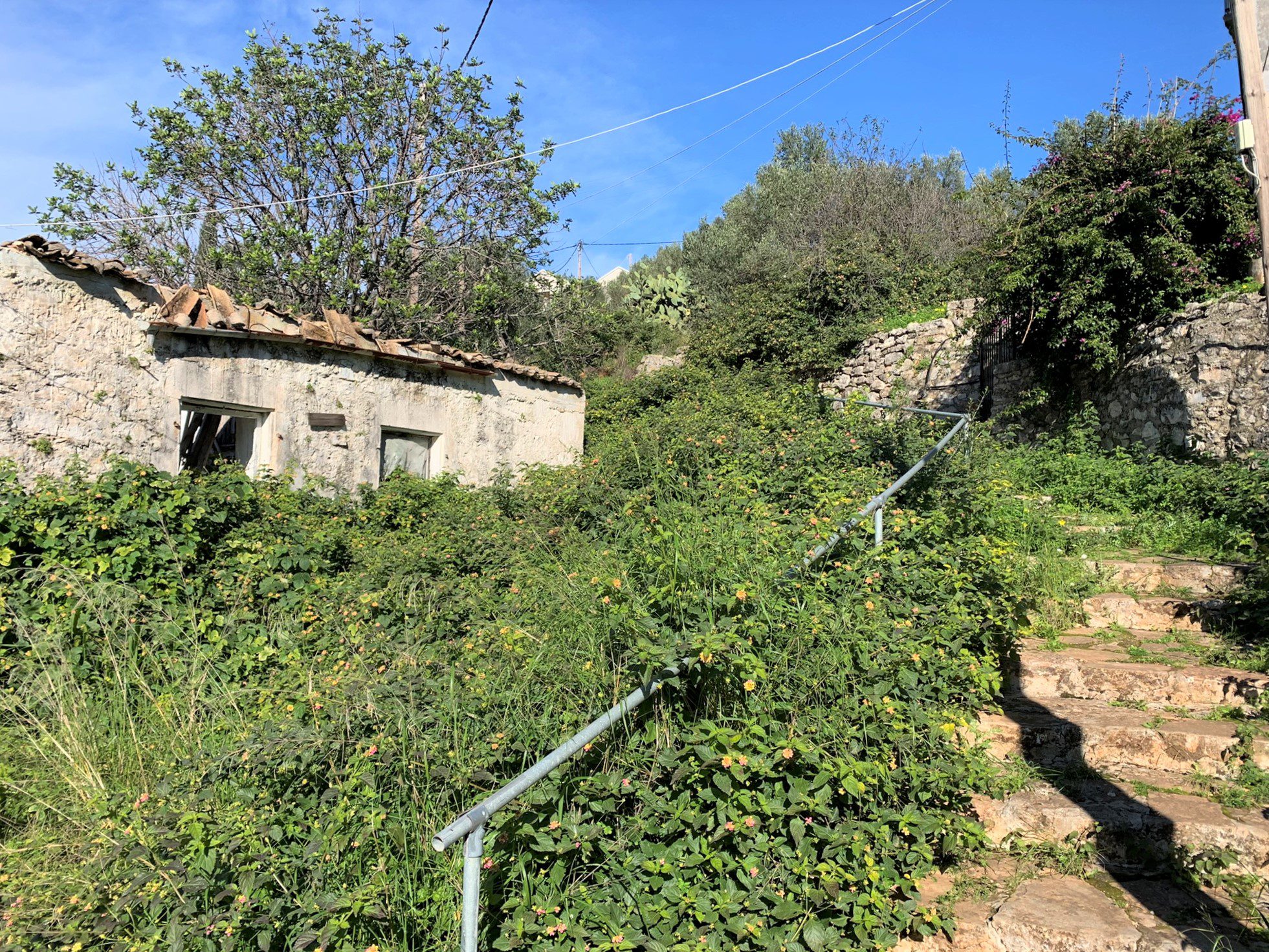 Surrounding land of ruin for sale on Ithaca Greece, Vathi