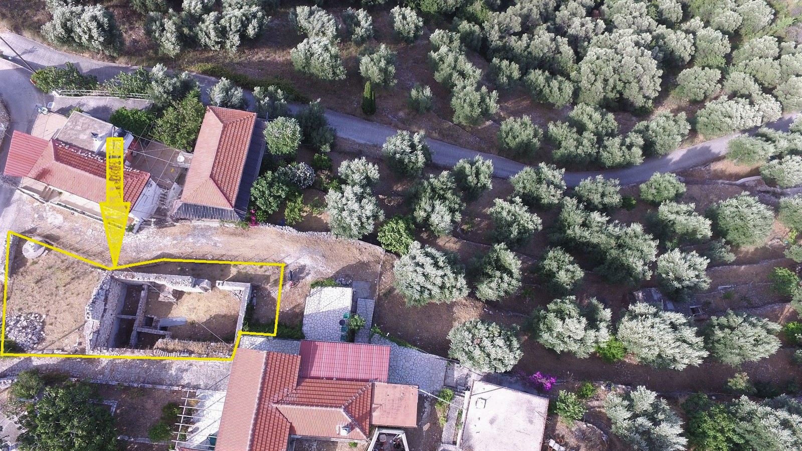 Outlined border of land with ruin for sale on Ithaca Greece, Perachori