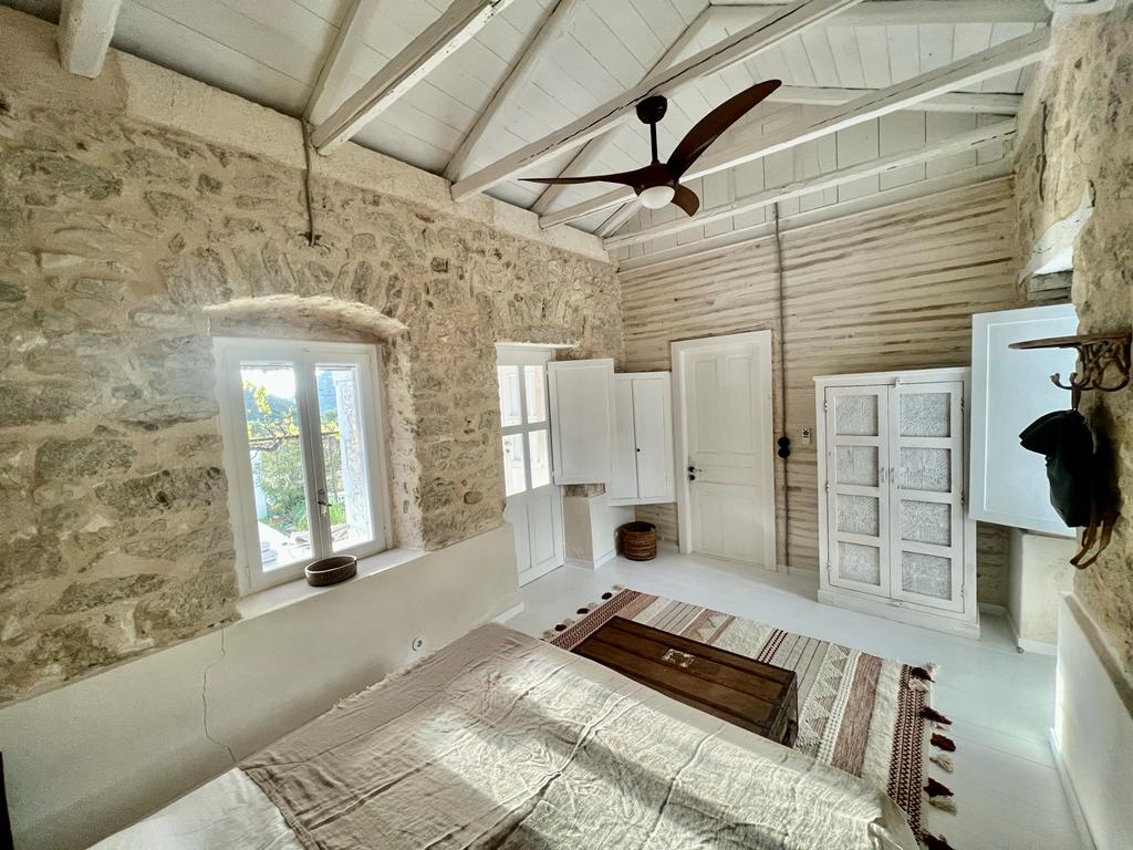 Bedroom of villa for rent on Ithaca Greece, Lahos