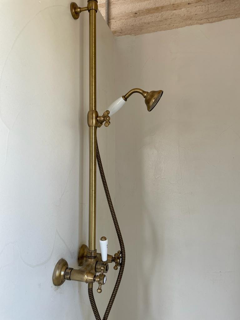 Shower of villa for rent on Ithaca Greece, Lahos