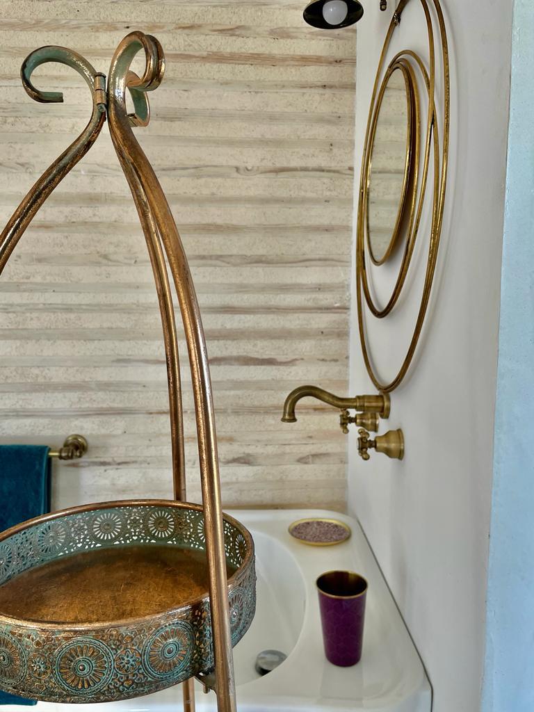 Bathroom of villa for rent on Ithaca Greece, Lahos