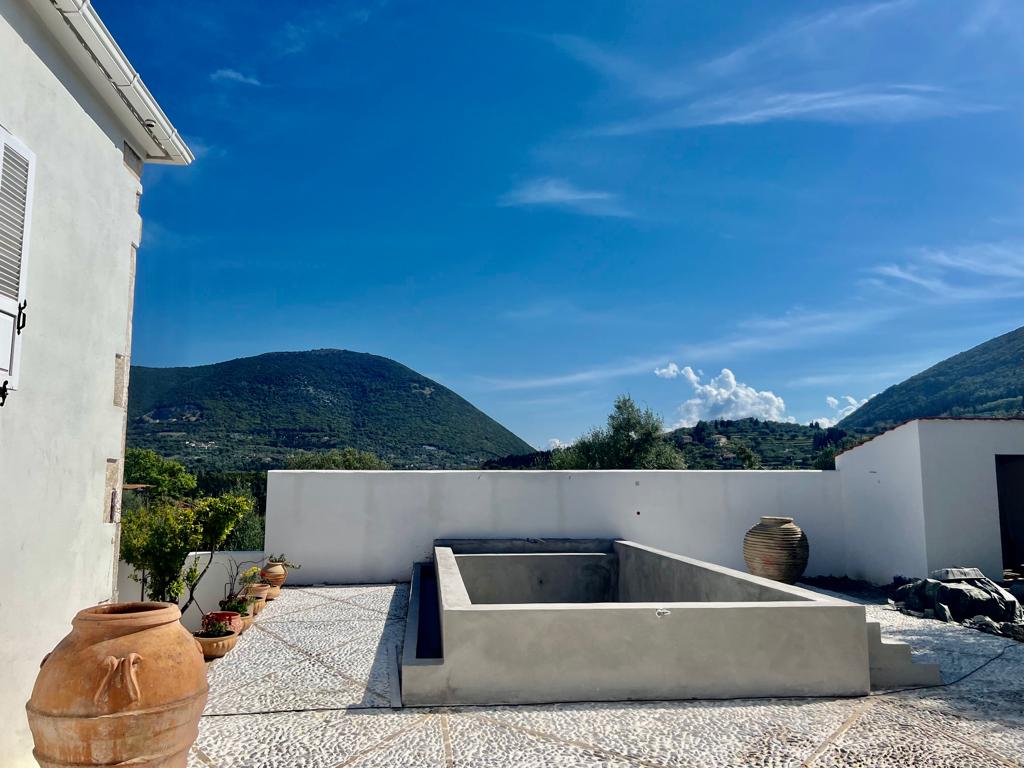 Swimming pool of villa for rent on Ithaca Greece, Lahos