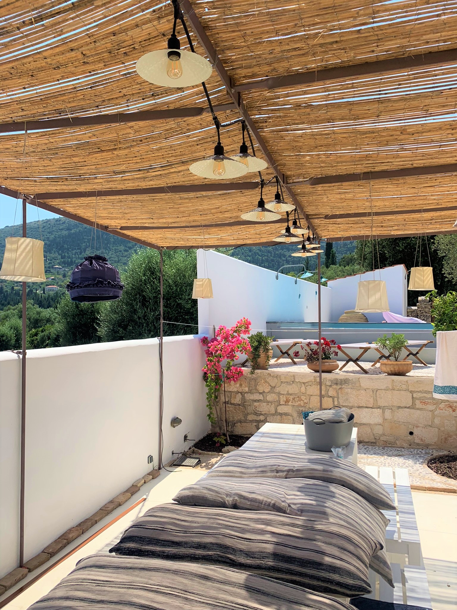 Outdoor sittinga area of villa for rent on Ithaca Greece, Lahos