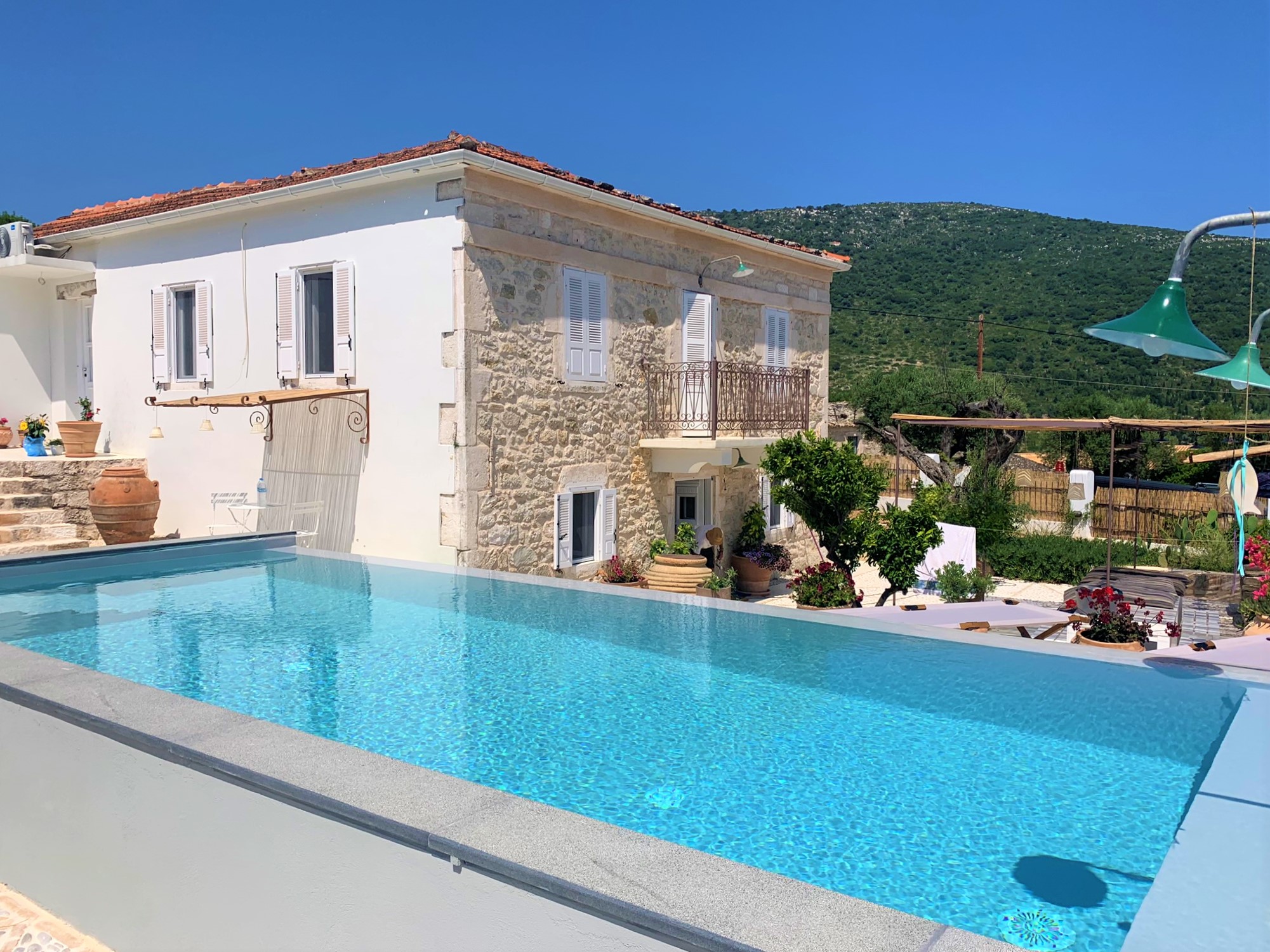 Swimming pool of villa for rent on Ithaca Greece, Lahos