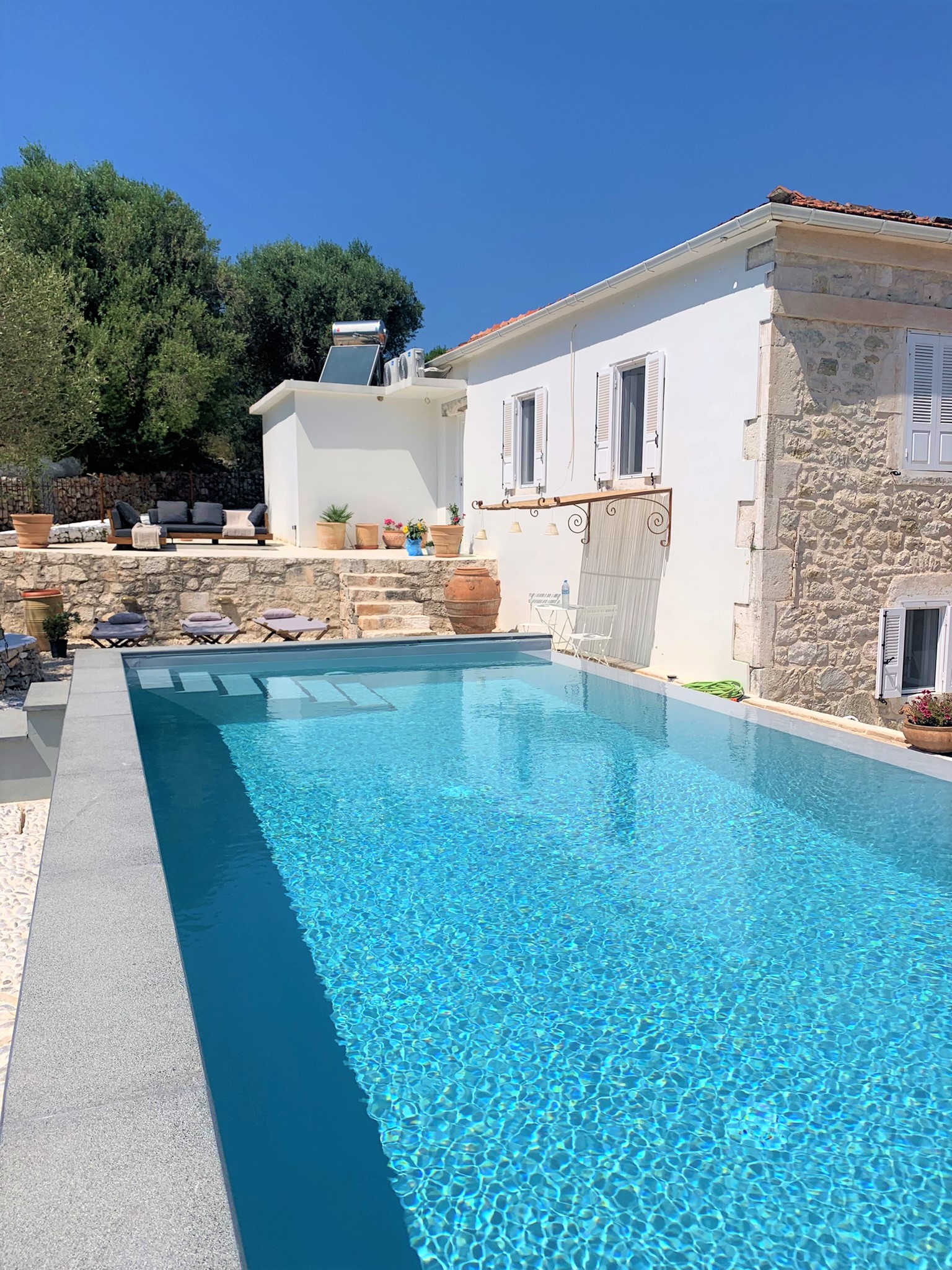 Swimming pool of villa for rent on Ithaca Greece, Lahos