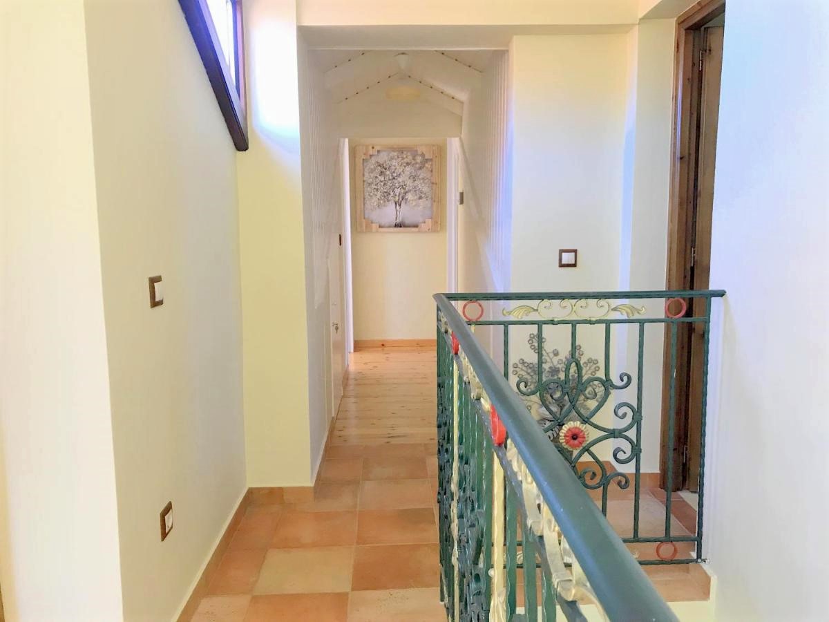 Bathroom of house for rent on Ithaca Greece, Anoghi