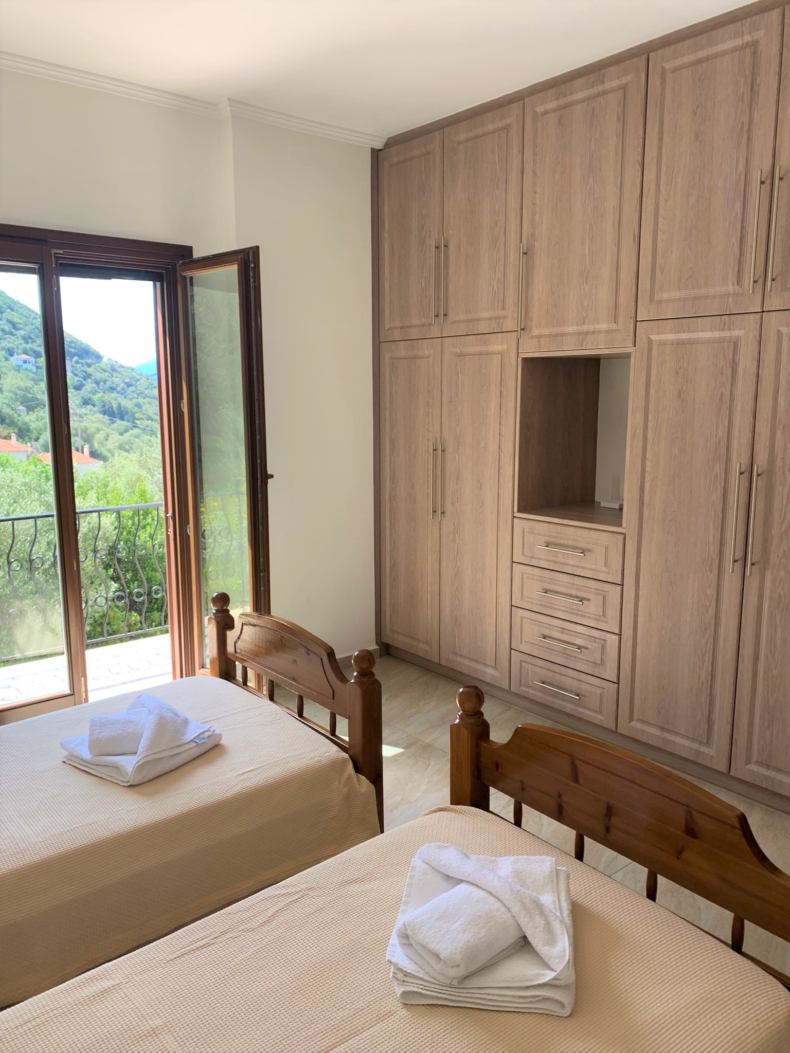 Bedroom of house for rent on Ithaca Greece, Stavros