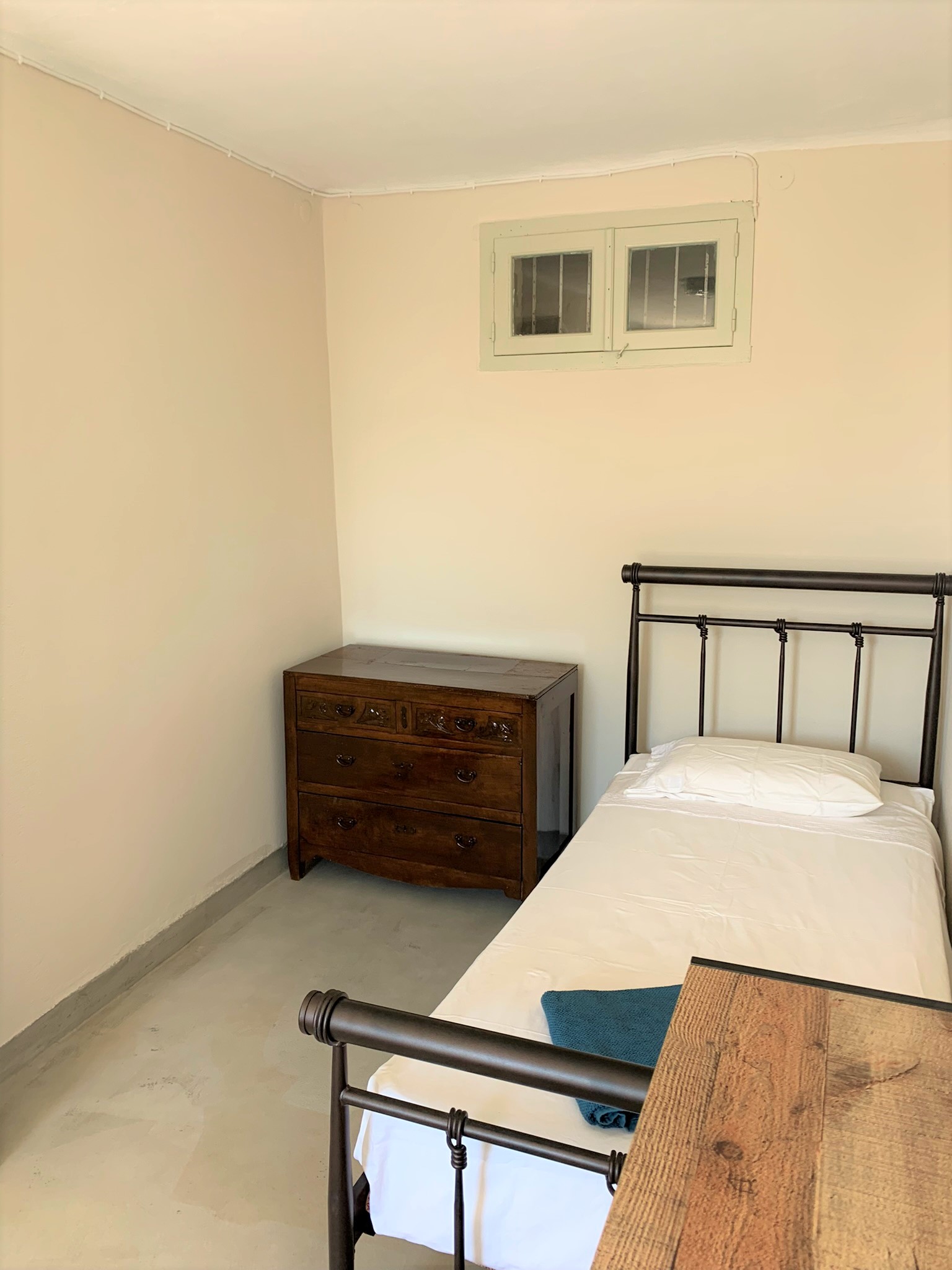 Bedroom of house for rent on Ithaca Greece, Lefki