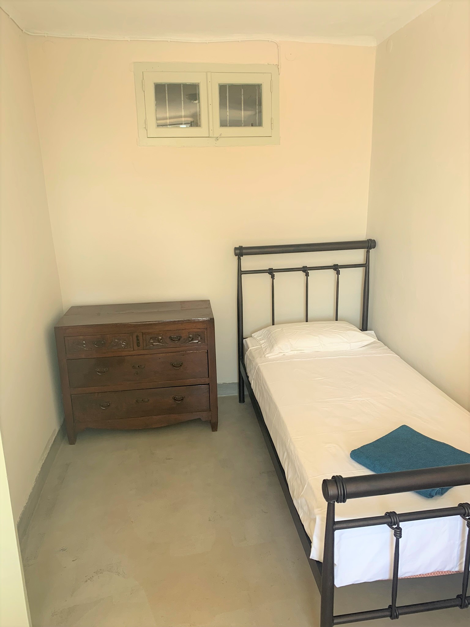 Bedroom of house for rent on Ithaca Greece, Lefki