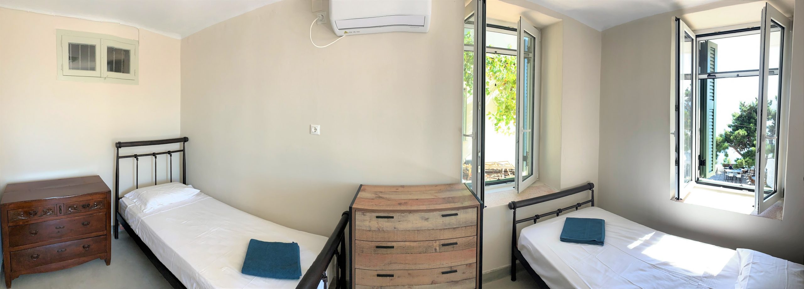 Bedroom of house for rent on Ithaca Greece, Lefki