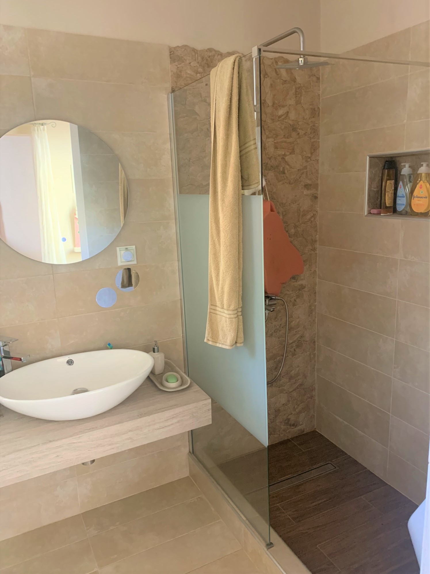 Bathroom of house for sale on Ithaca Greece, Vathi