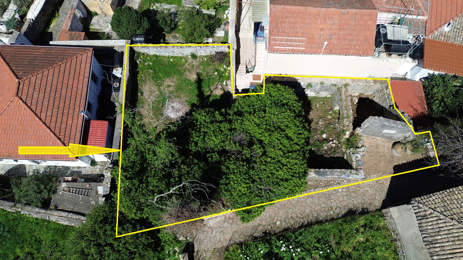 Aerial view with border and location of land for sale in Ithaca Greece, Vathi